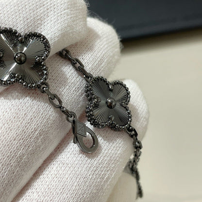 [Kincade Jewelrys]CLOVER 5 MOTIF BLACK BRACELET
