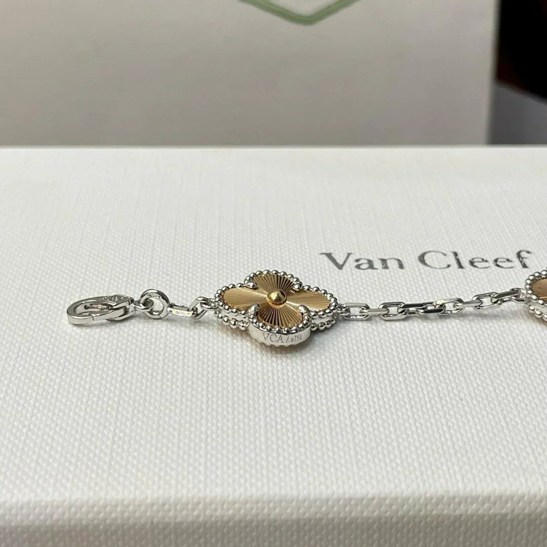 [Kincade Jewelrys]CLOVER 5 MOTIFS CHRISTMAS LIMITED EDITION BRACELET