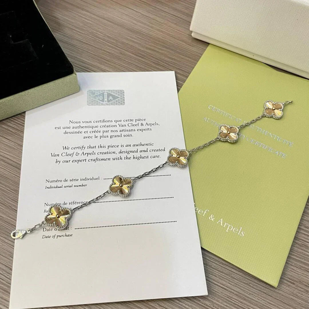 [Kincade Jewelrys]CLOVER 5 MOTIFS CHRISTMAS LIMITED EDITION BRACELET