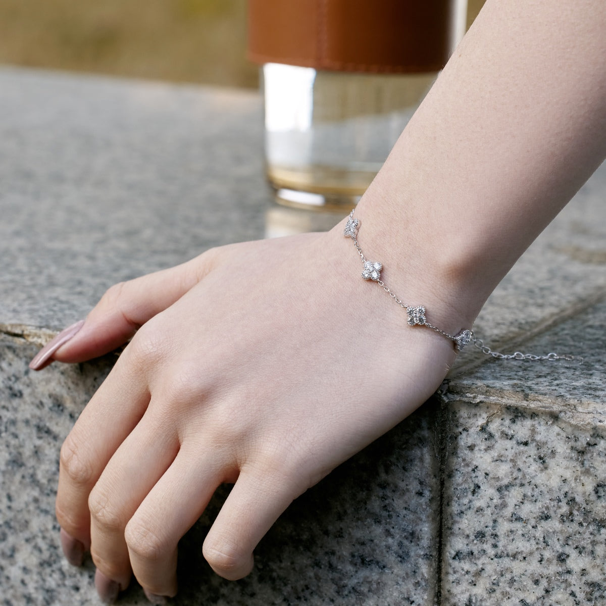 [Kincade Jewelrys]Four-Leaf Clover Hollow Butterfly Bracelet