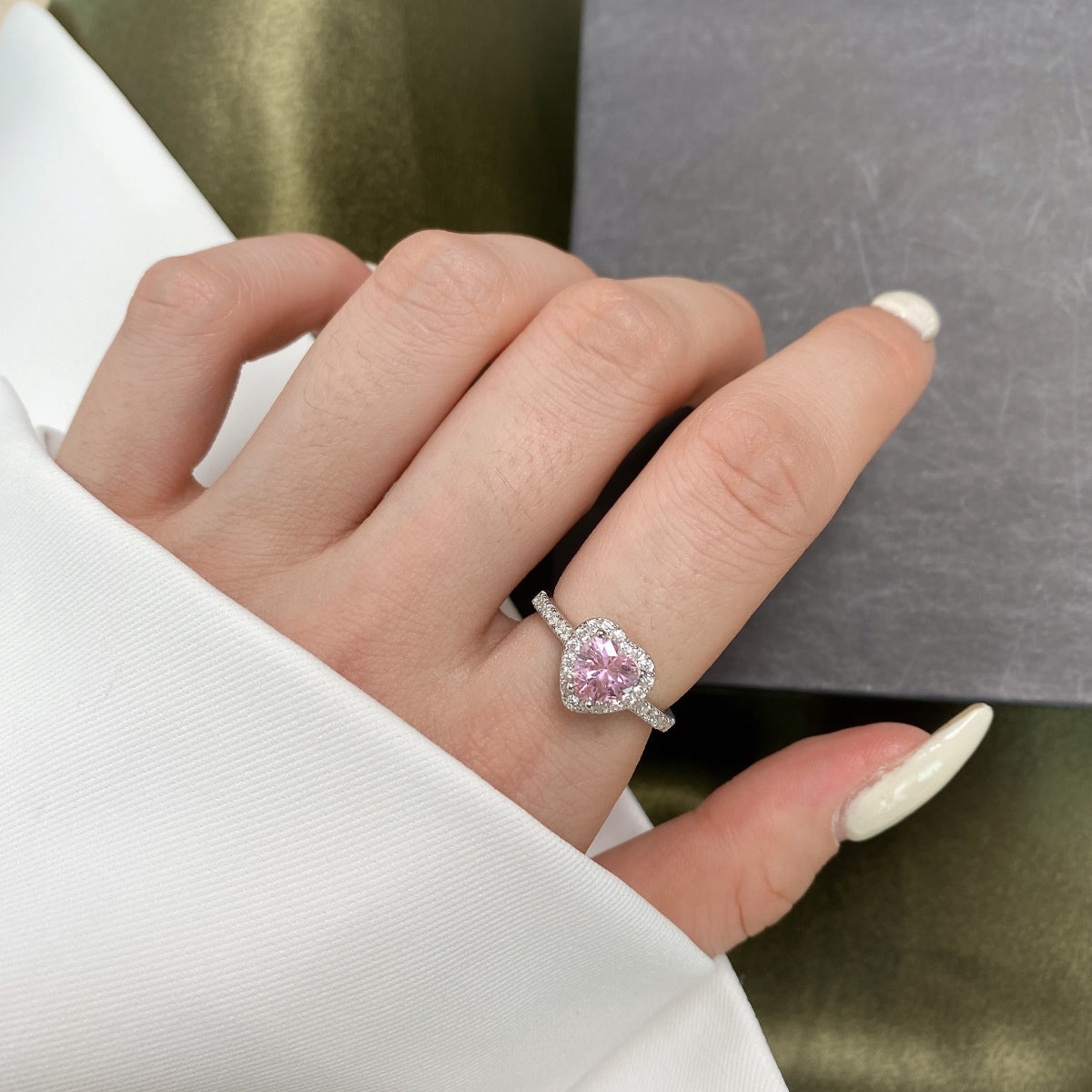 [Kincade Jewelrys]Eternity Splashy Romantic Heart Shape Lover Ring