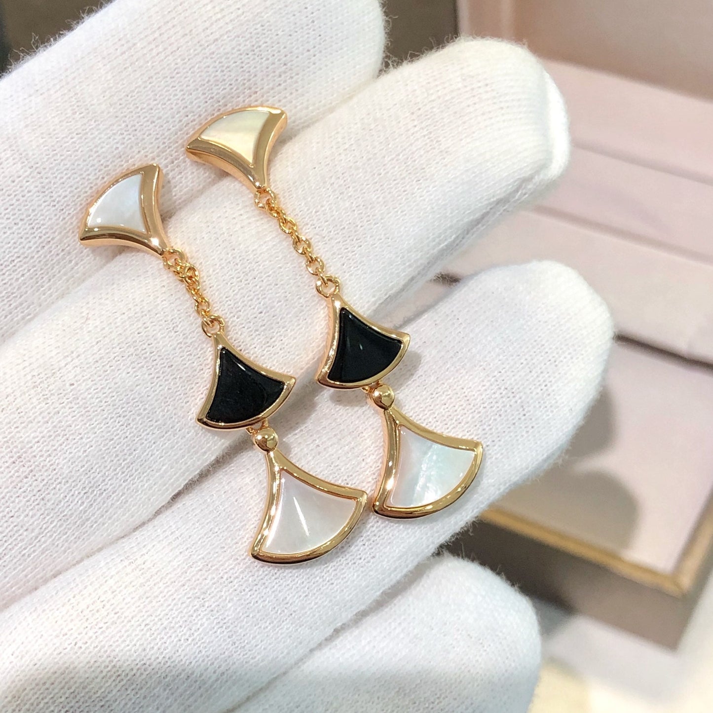 [Kincade Jewelrys]DREAM EARRINGS 3 MOTIFS ONYX MOP PINK GOLD