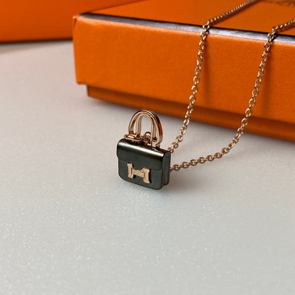 [Kincade Jewelrys]CONSTANCE BLACK PEDANT PINK GOLD NECKLACE
