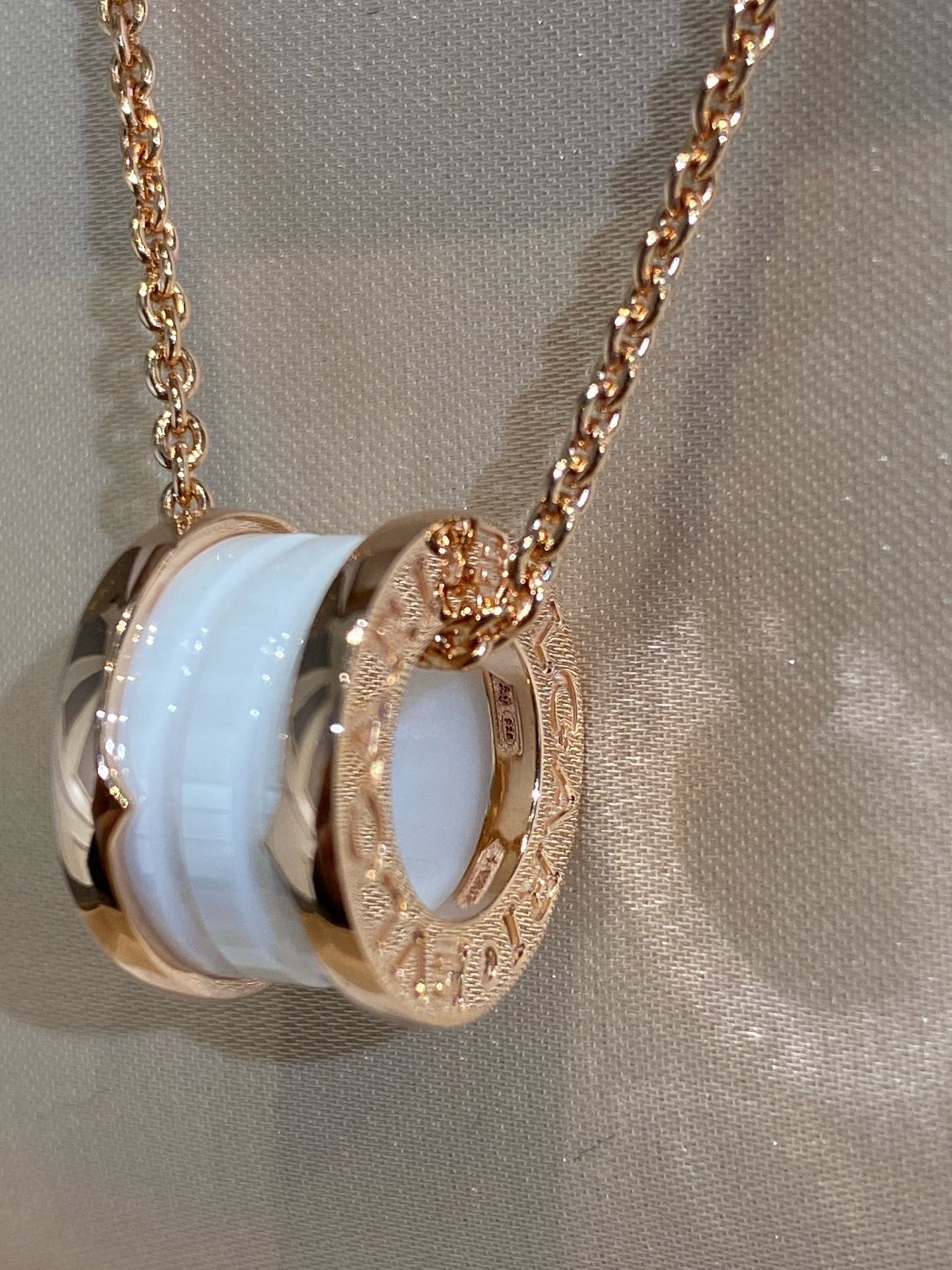 [Kincade Jewelrys]ZERO 1 WHITE CERAMIC PINK GOLD NECKLACE