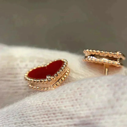 [Kincade Jewelrys]HEART CARNELIAN STUD EARRINGS