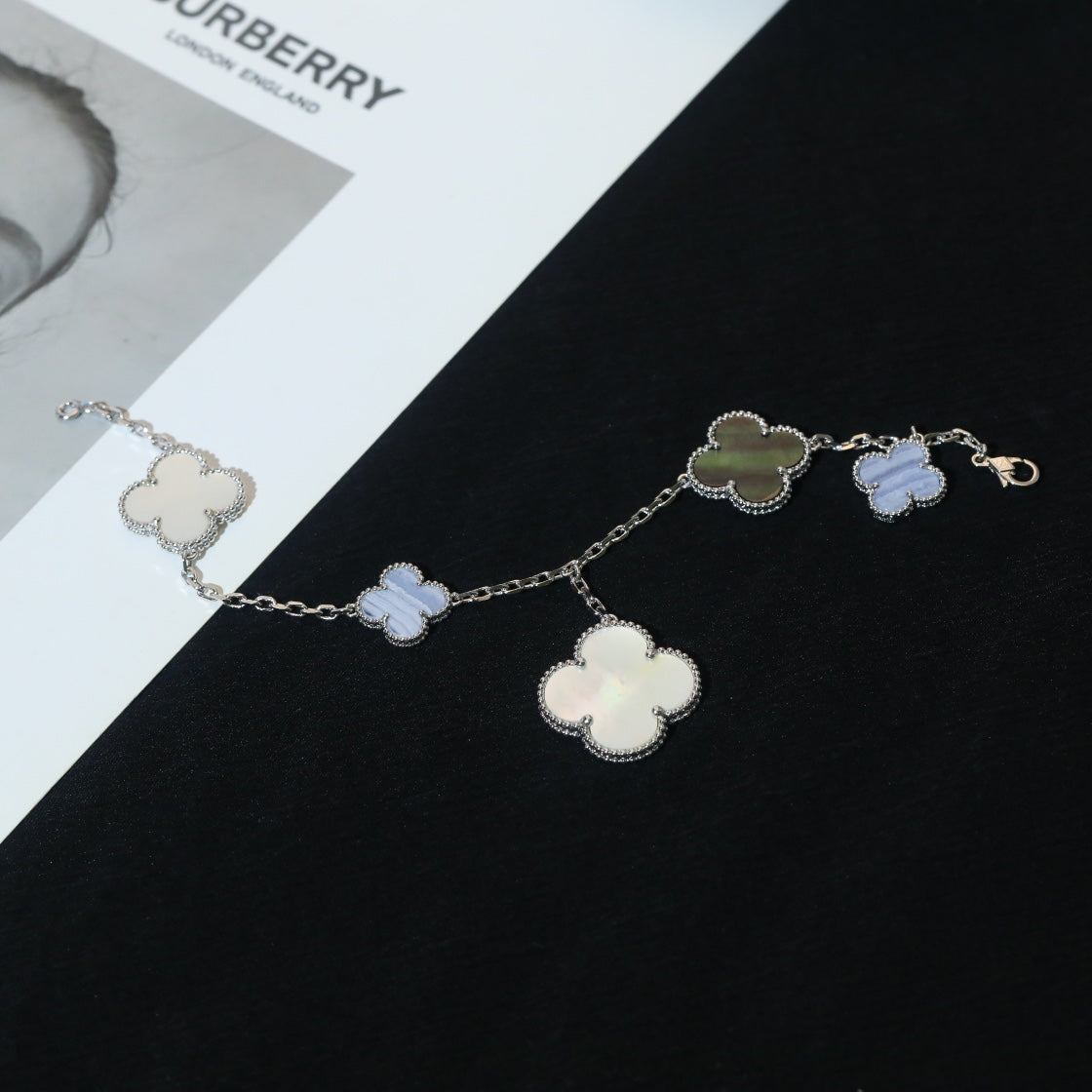 [Kincade Jewelrys]CLOVER BRACELET 5 MOTIFS MOP CHALCEDONY SILVER