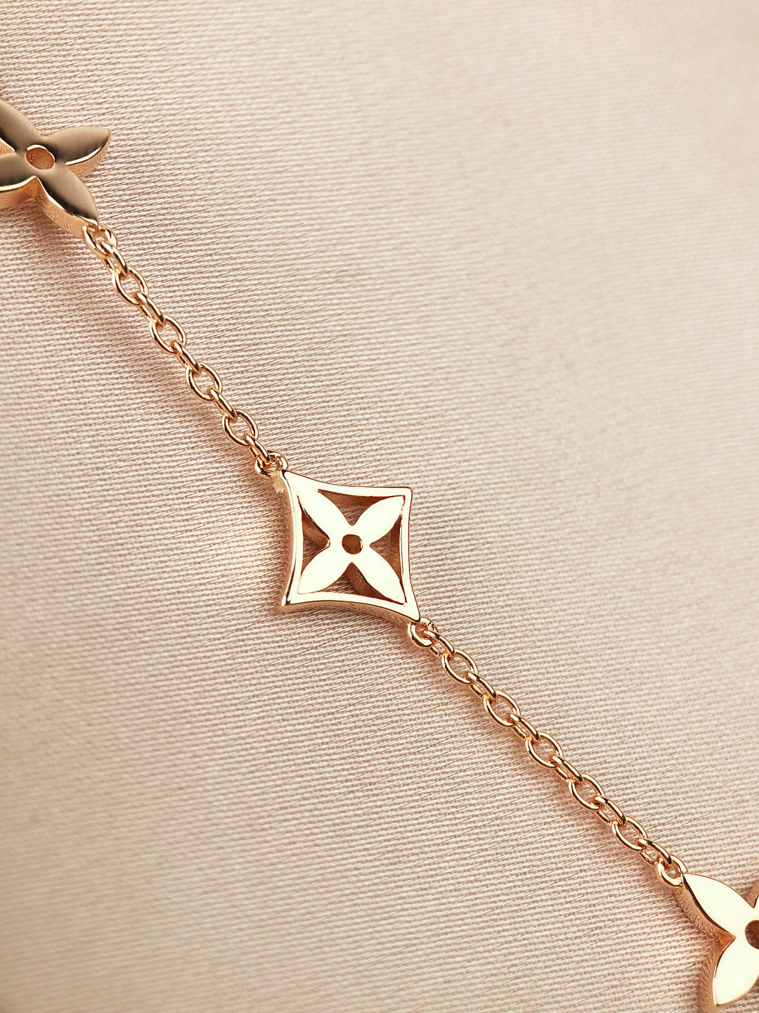 [Kincade Jewelrys]STAR AND SUN 7 MOTIFS GOLD BRACELET