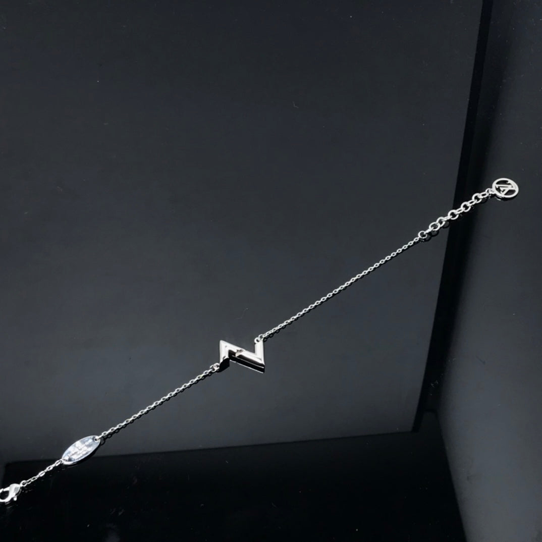 [Kincade Jewelrys]VOLT LV LOGO BRACELET