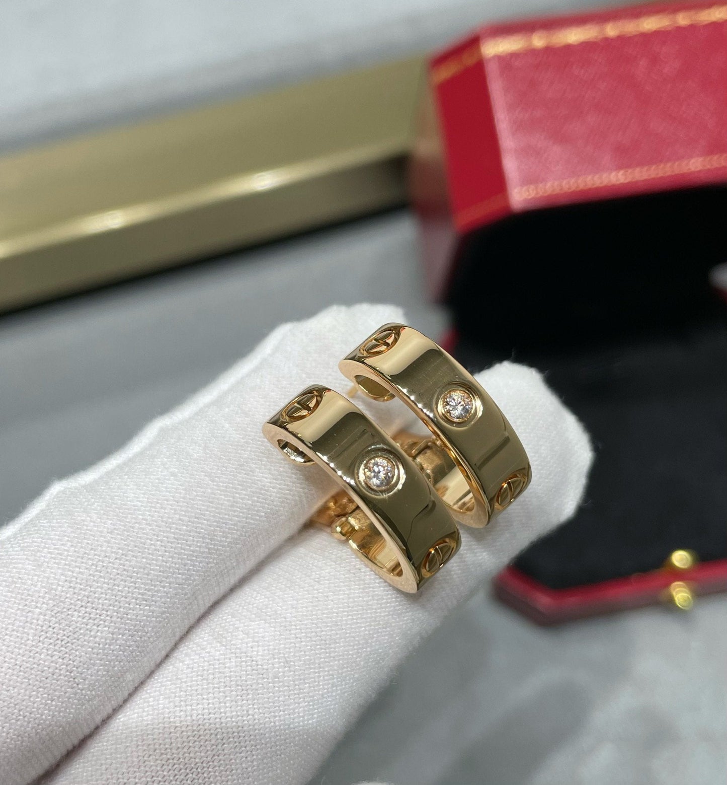 [Kincade Jewelrys]LOVE 5.5MM 1 DIAMOND EARRINGS