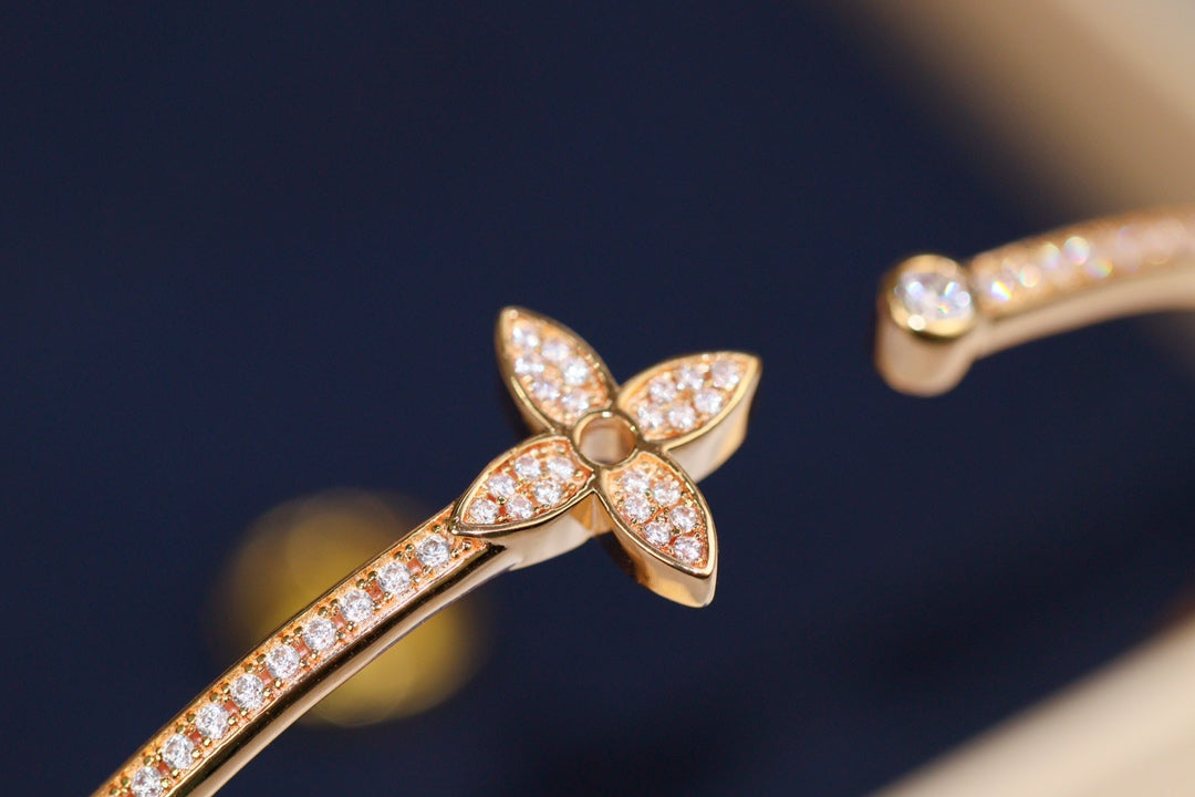 [Kincade Jewelrys]IDYLLE PINK GOLD OPEN BRACELET DIAMOND PAVED