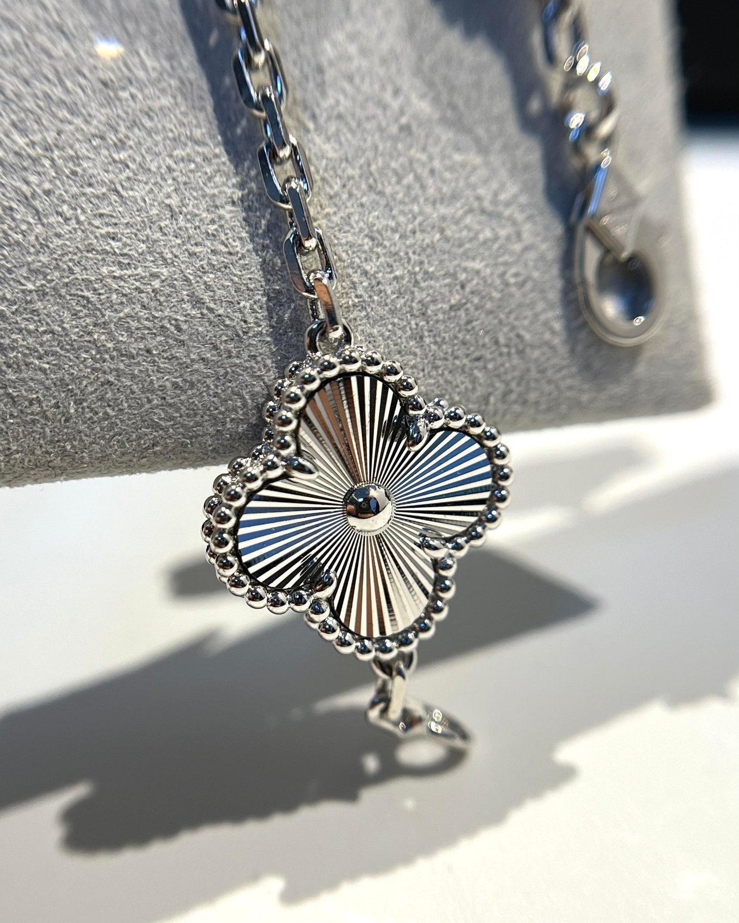 [Kincade Jewelrys]CLOVER 5 MOTIF SILVER DIAMOND BRACELET