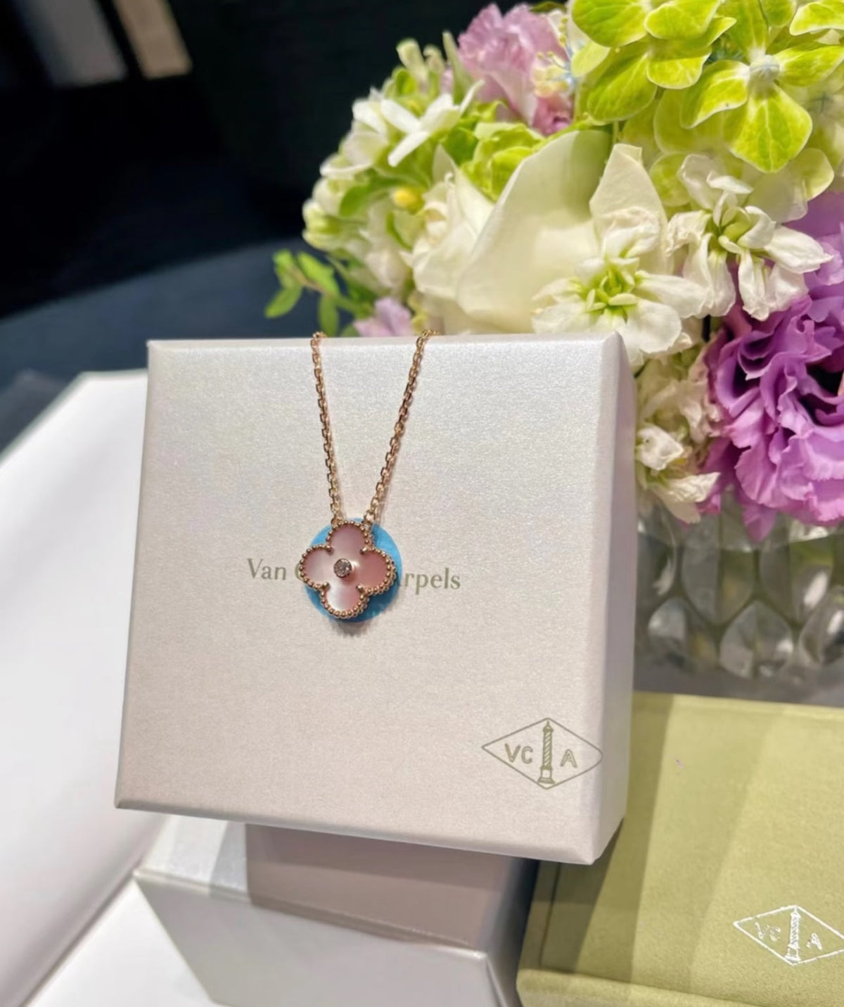 [Kincade]2025 COLLAR TRÉBOL DE NAVIDAD 15MM DIAMANTE RHODONITA