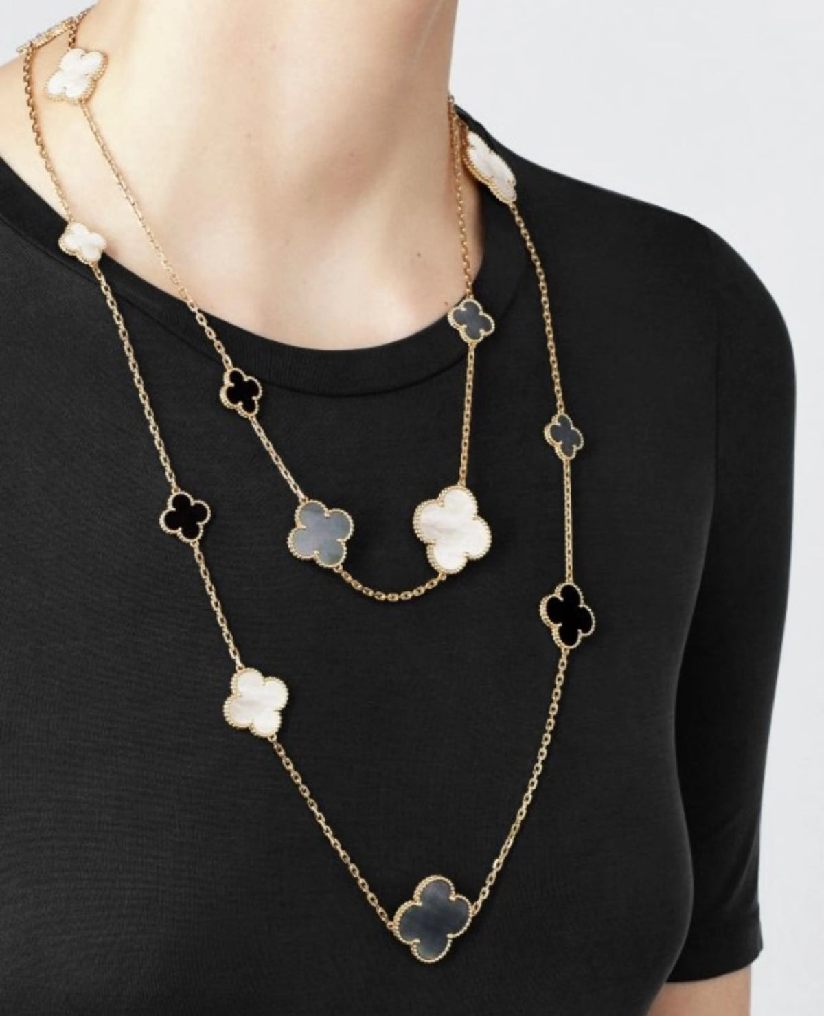 [Kincade]CLOVER 16 MOTIF WHITE NECKLACE