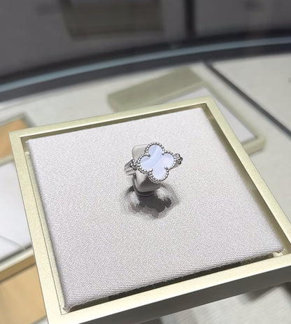 [Kincade]クローバー リバーシブル パープルカルセドニー リング