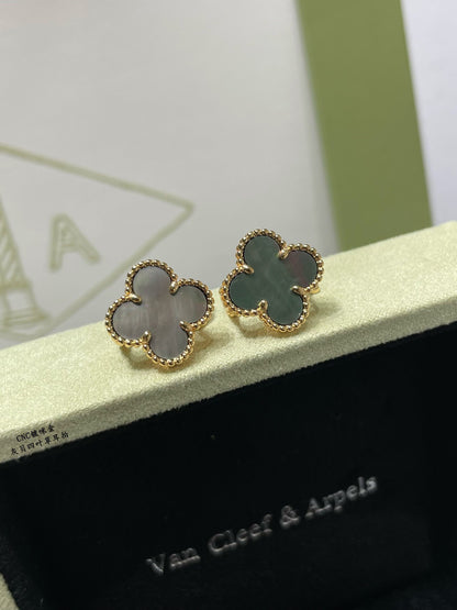[Kincade Jewelrys]CLOVER MEDIUM 1 MOTIFS GRAY MOP EARRINGS