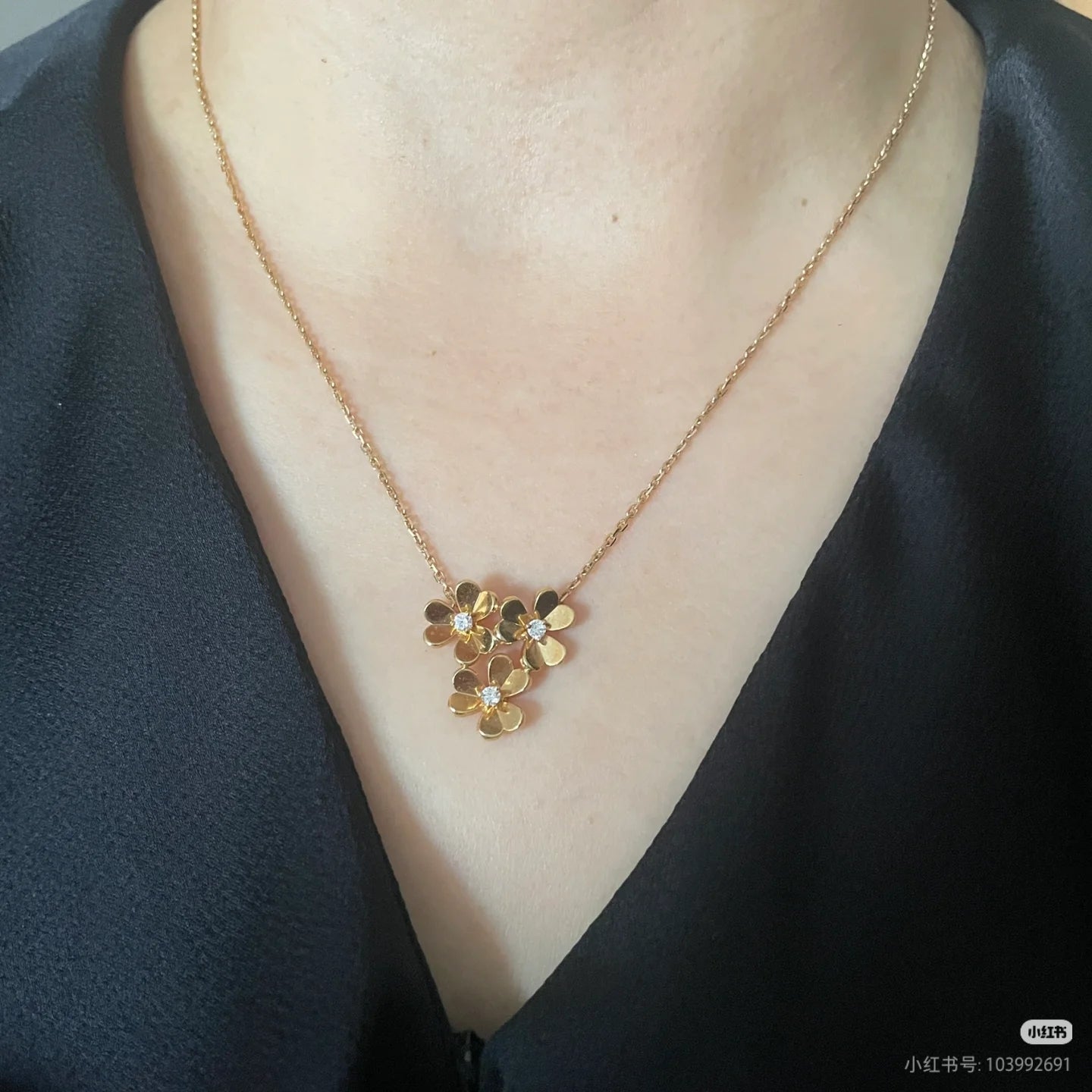 [Kincade Jewelrys]FRIVOLE GOLD 4 FLOWERS NECKLACE