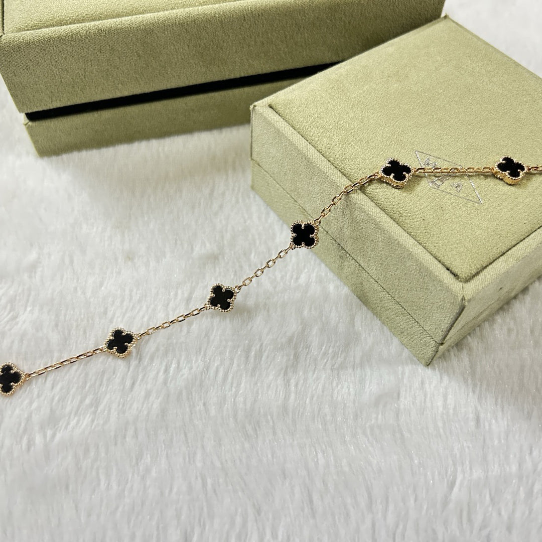 [Kincade Jewelrys]CLOVER 6 MOTIF  ONYXS BRACELET