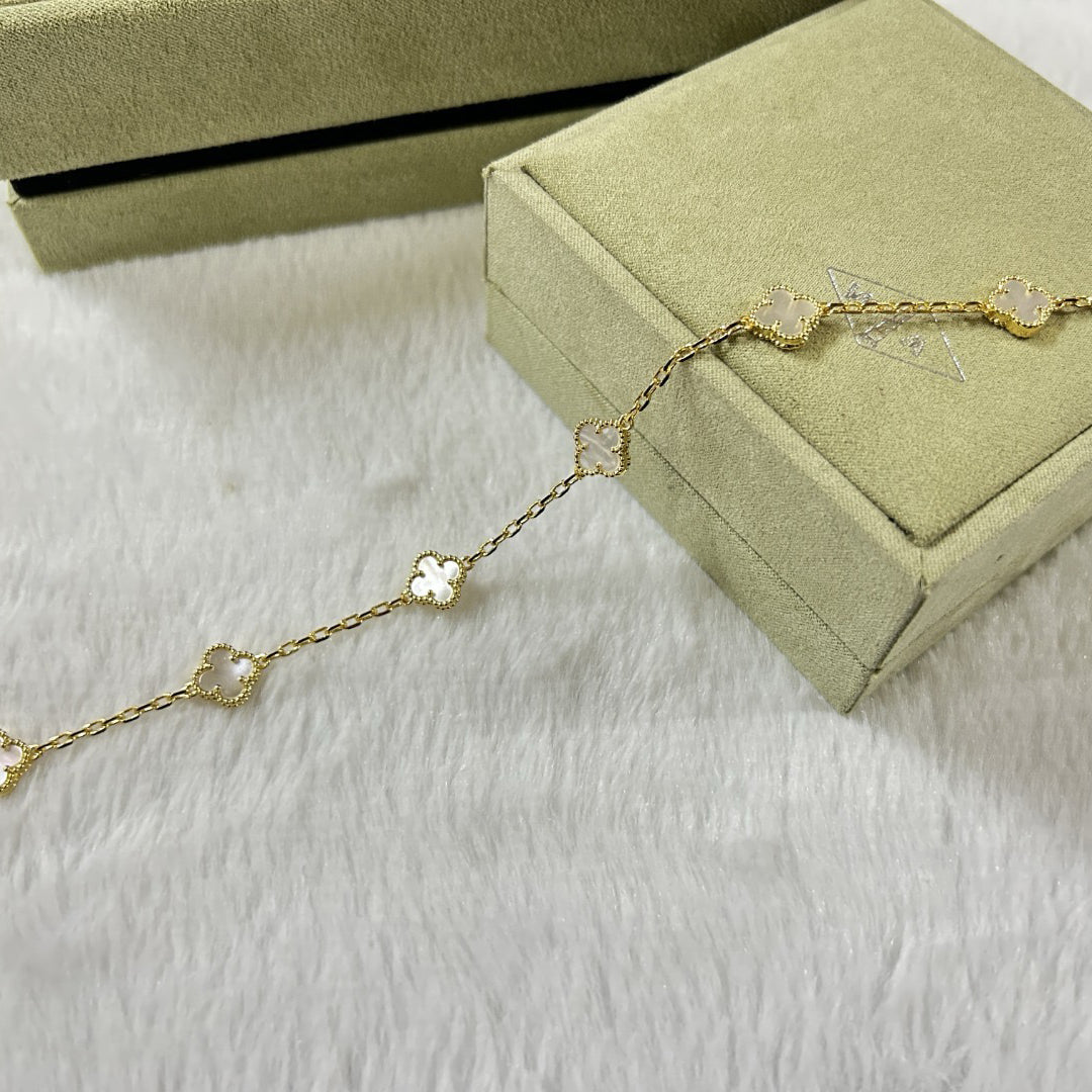 [Kincade Jewelrys]CLOVER 6 MOTIF WHITE MOP BRACELET