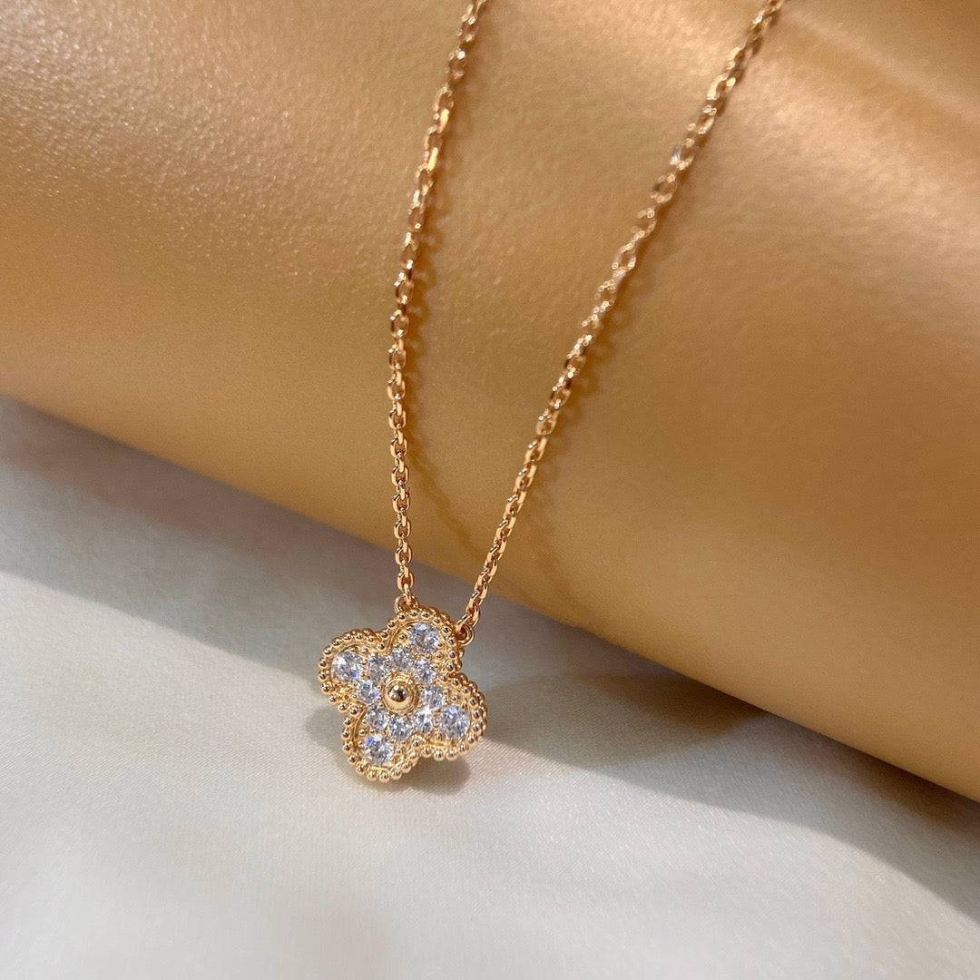 [Kincade Jewelrys]CLOVER 15MM DIAMOND SINGLE FLOWER NECKLACE