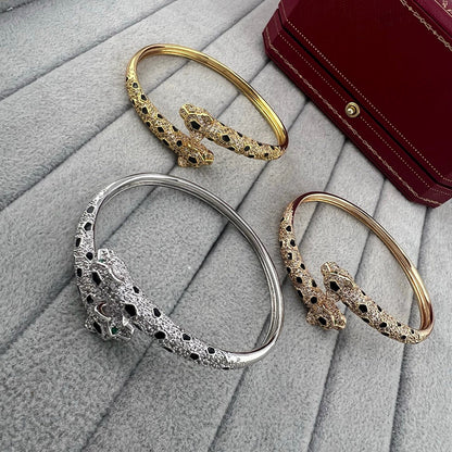 [Kincade]PANTHERE DOUBLE HEADED HALF DIAMOND OPEN BRACELET