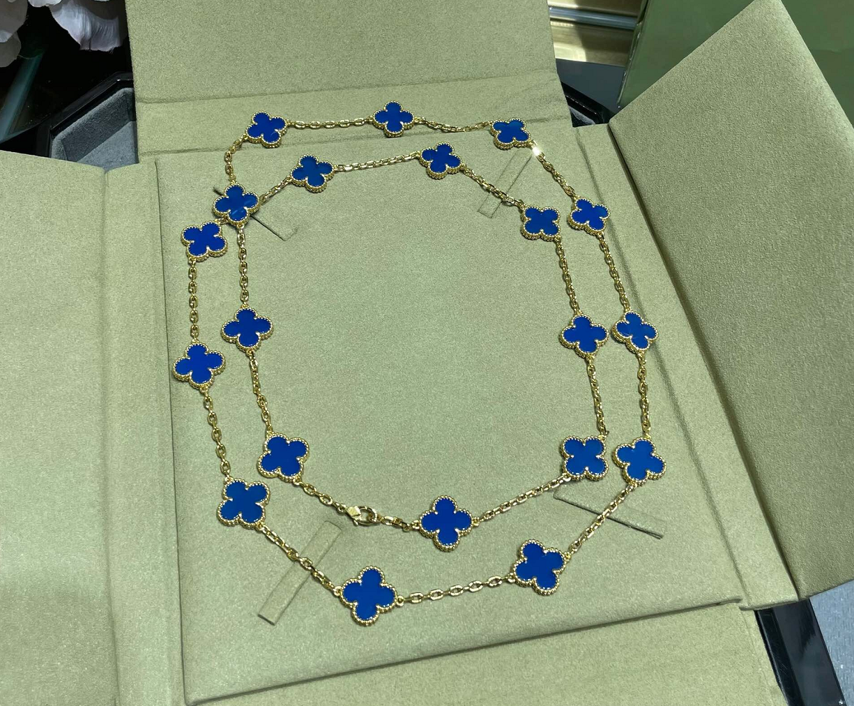 [Kincade Jewelrys]CLOVERS THE 20 MOTIFS BLUE AGATE NECKLACE