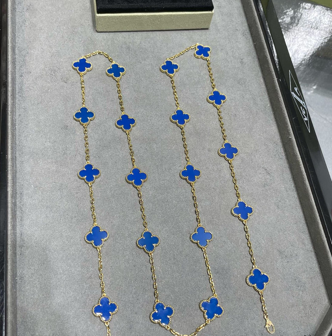 [Kincade Jewelrys]CLOVERS THE 20 MOTIFS BLUE AGATE NECKLACE