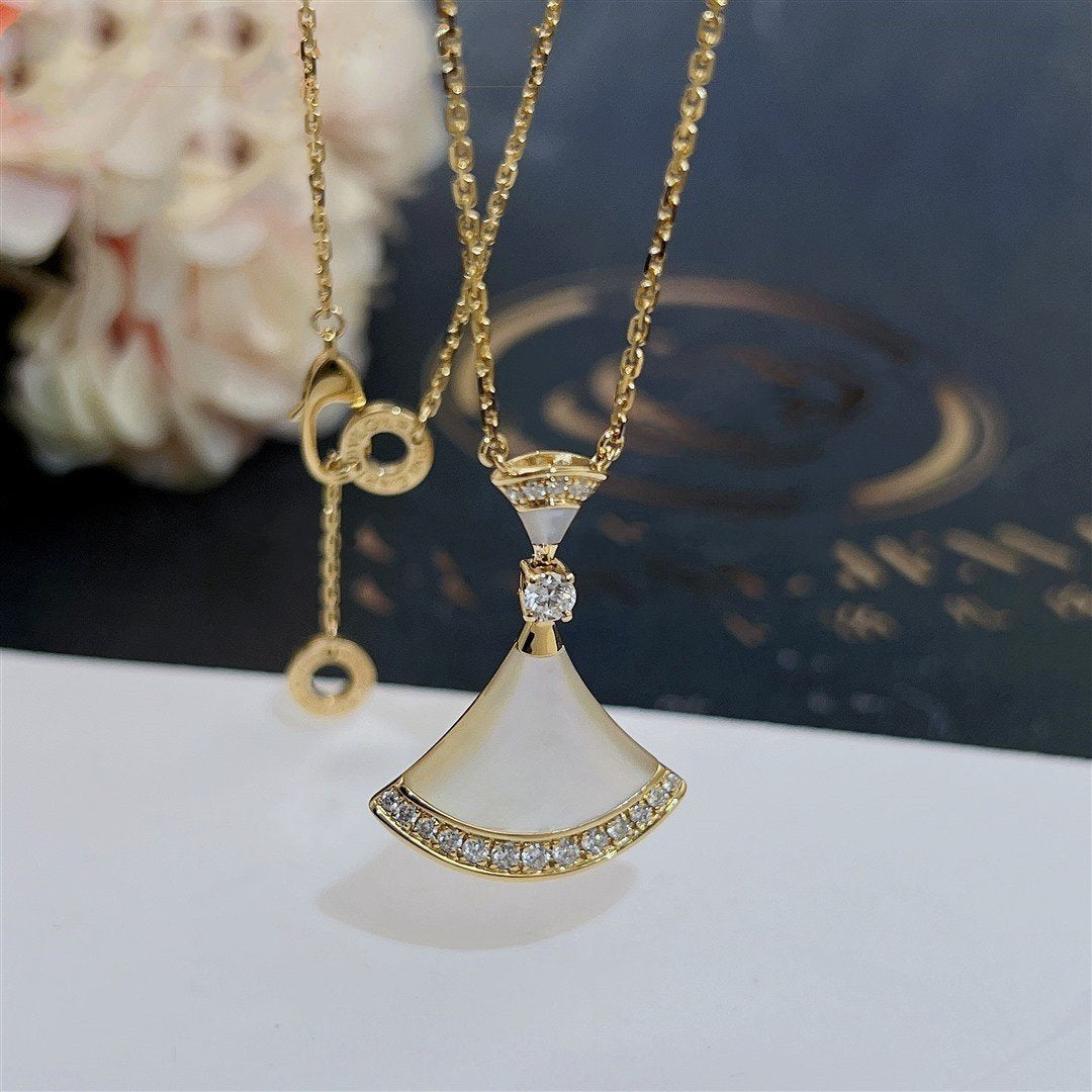 [Kincade Jewelrys]DREAM NECKLACE MOP GOLD DIAMOND