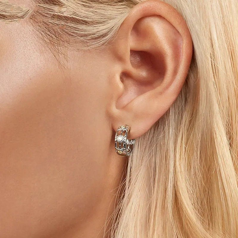 Pendientes de aro de amor infinito chapados en oro blanco Pendientes de cartílago ligeros